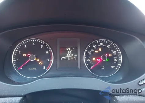 2014 Volkswagen Jetta 1.8T Se from USA, damaged, VIN 3VWD17AJ9EM238302